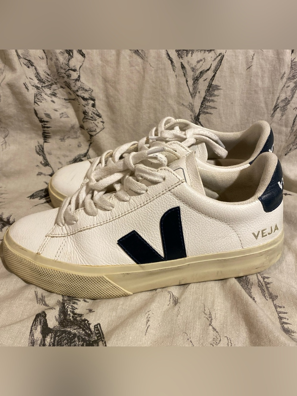 Veja Campo Women’s Leather Sneakers white/blue size 6